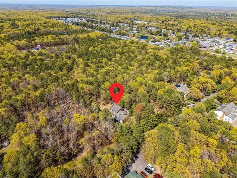 41 N Cozine Road Manorville NY 11949