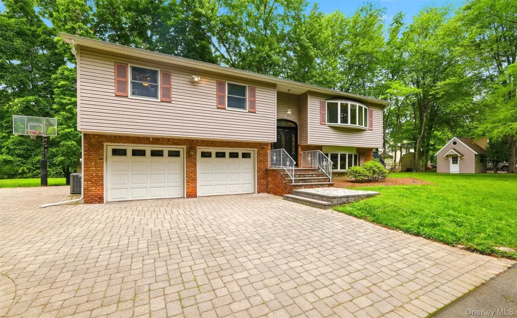 226 Ehrhardt Road Pearl River NY 10965