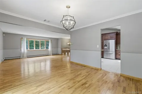 226 Ehrhardt Road Pearl River NY 10965