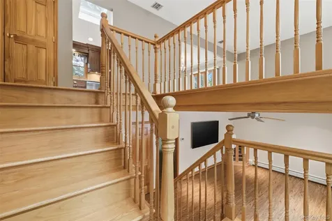 226 Ehrhardt Road Pearl River NY 10965