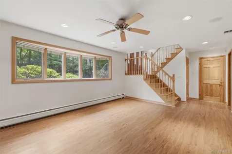 226 Ehrhardt Road Pearl River NY 10965