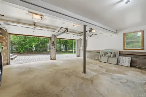 226 Ehrhardt Road Pearl River NY 10965