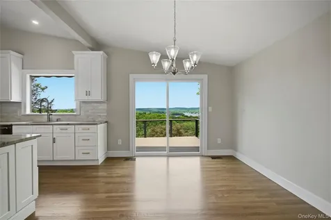 39 Kings Ridge Road Mahopac NY 10541