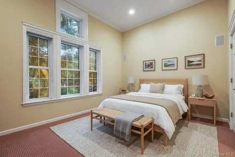 2 Heirloom Lane Rye Brook NY 10573
