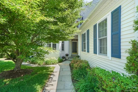 2 Heirloom Lane Rye Brook NY 10573