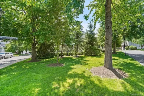 2 Heirloom Lane Rye Brook NY 10573