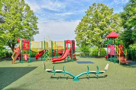 2 Heirloom Lane Rye Brook NY 10573