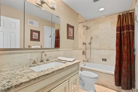 6 Harriman Keep Road Irvington NY 10533
