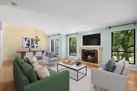6 Harriman Keep Road Irvington NY 10533