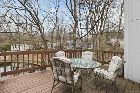 6 Harriman Keep Road Irvington NY 10533
