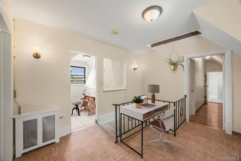 176 Colonial Parkway Yonkers NY 10710