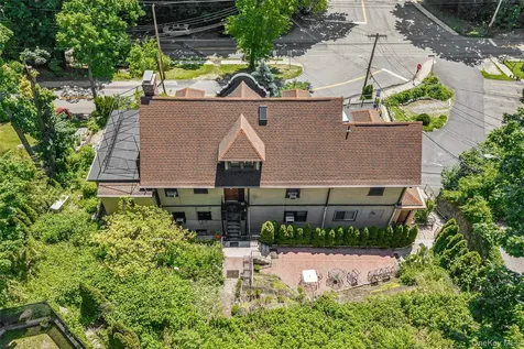 176 Colonial Parkway Yonkers NY 10710