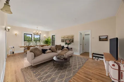 176 Colonial Parkway Yonkers NY 10710