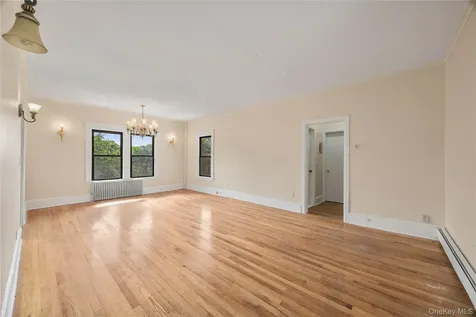 176 Colonial Parkway Yonkers NY 10710