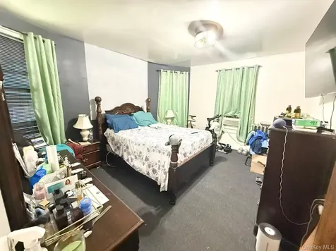 3935 Barnes Avenue Bronx NY 10466