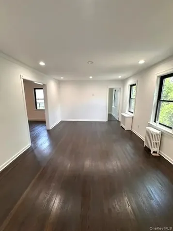 26 W Devonia Avenue Fleetwood NY 10552