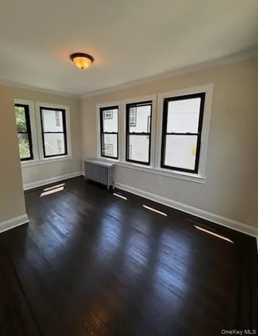 26 W Devonia Avenue Fleetwood NY 10552