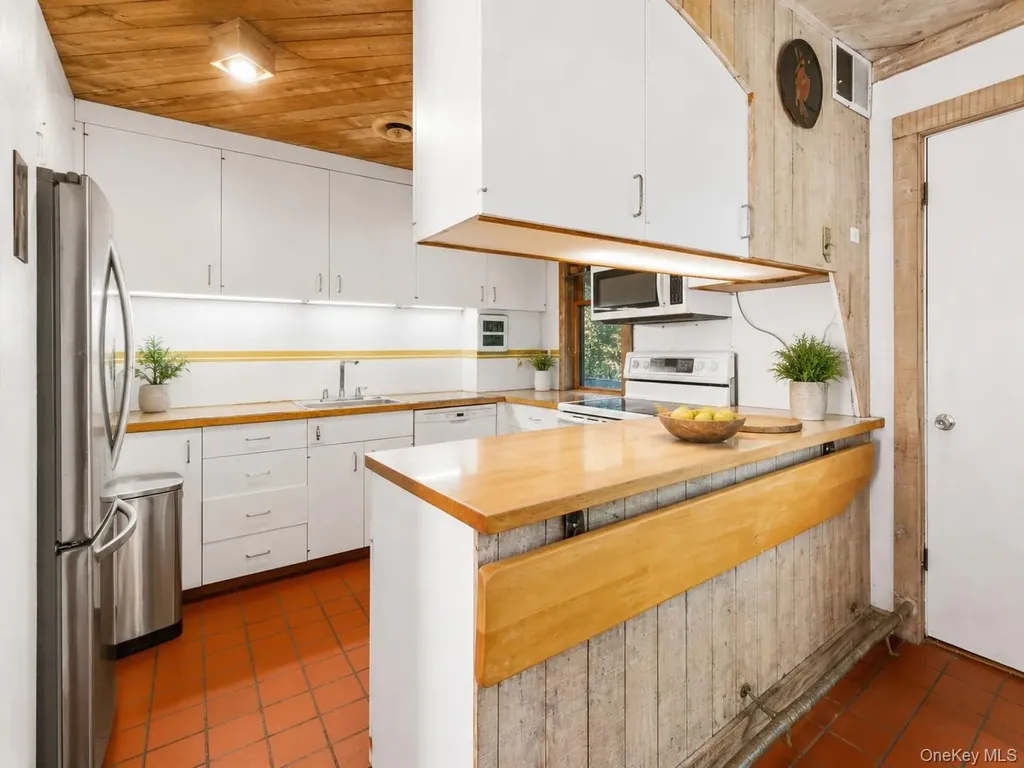 8 Cliff Court Carmel NY 10512