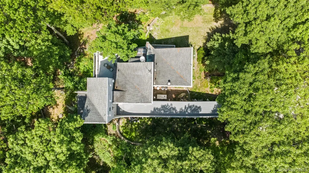 8 Cliff Court Carmel NY 10512