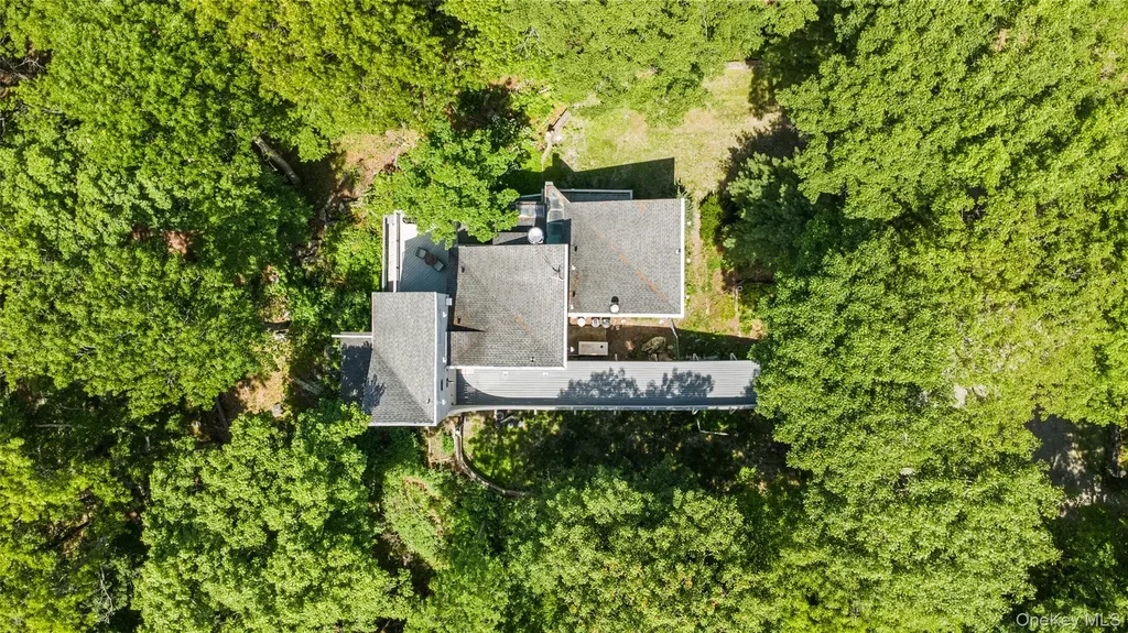 8 Cliff Court Carmel NY 10512