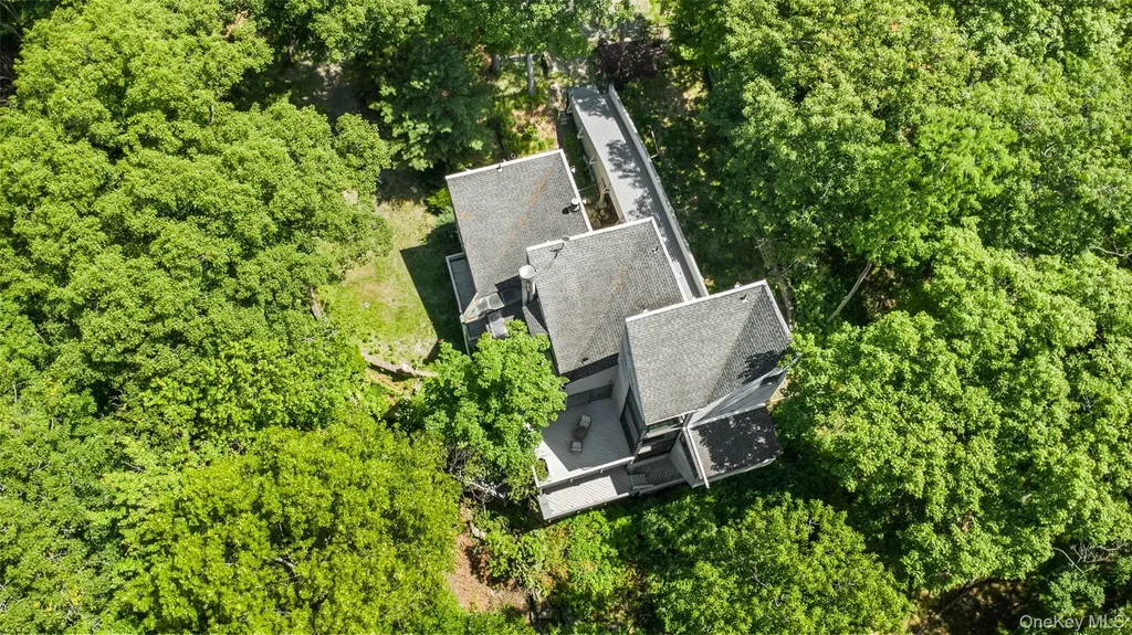 8 Cliff Court Carmel NY 10512