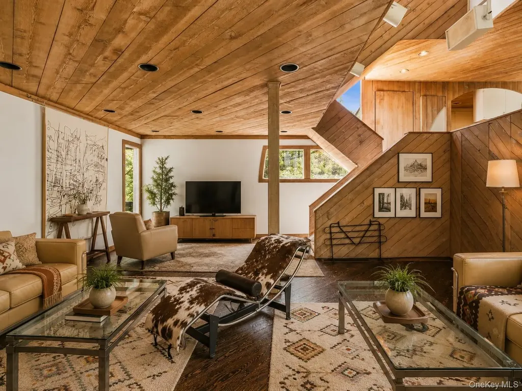 8 Cliff Court Carmel NY 10512