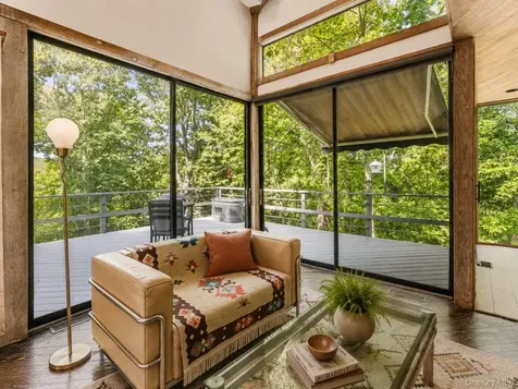 8 Cliff Court Carmel NY 10512