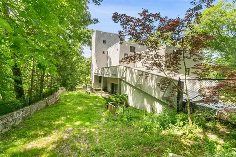 8 Cliff Court Carmel NY 10512