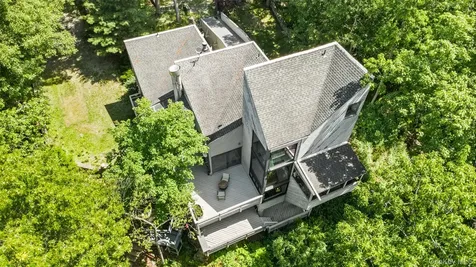 8 Cliff Court Carmel NY 10512