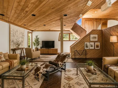 8 Cliff Court Carmel NY 10512
