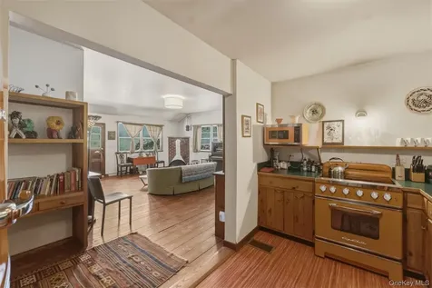 5 - 7 Downer Lane Woodstock NY 12498
