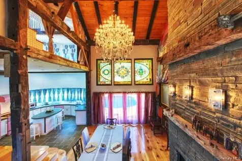5 - 7 Downer Lane Woodstock NY 12498