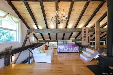 5 - 7 Downer Lane Woodstock NY 12498