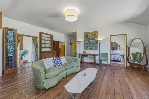 5 - 7 Downer Lane Woodstock NY 12498