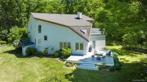 19 Blues Quarry Woodstock NY 12498