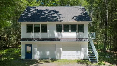 19 Blues Quarry Woodstock NY 12498