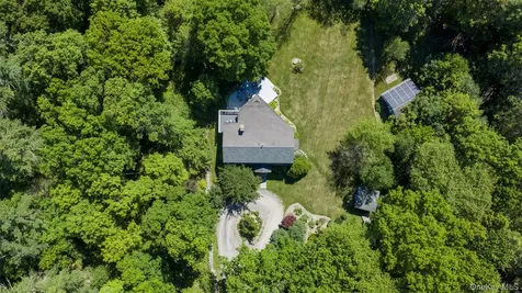 19 Blues Quarry Woodstock NY 12498
