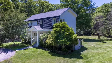 19 Blues Quarry Woodstock NY 12498
