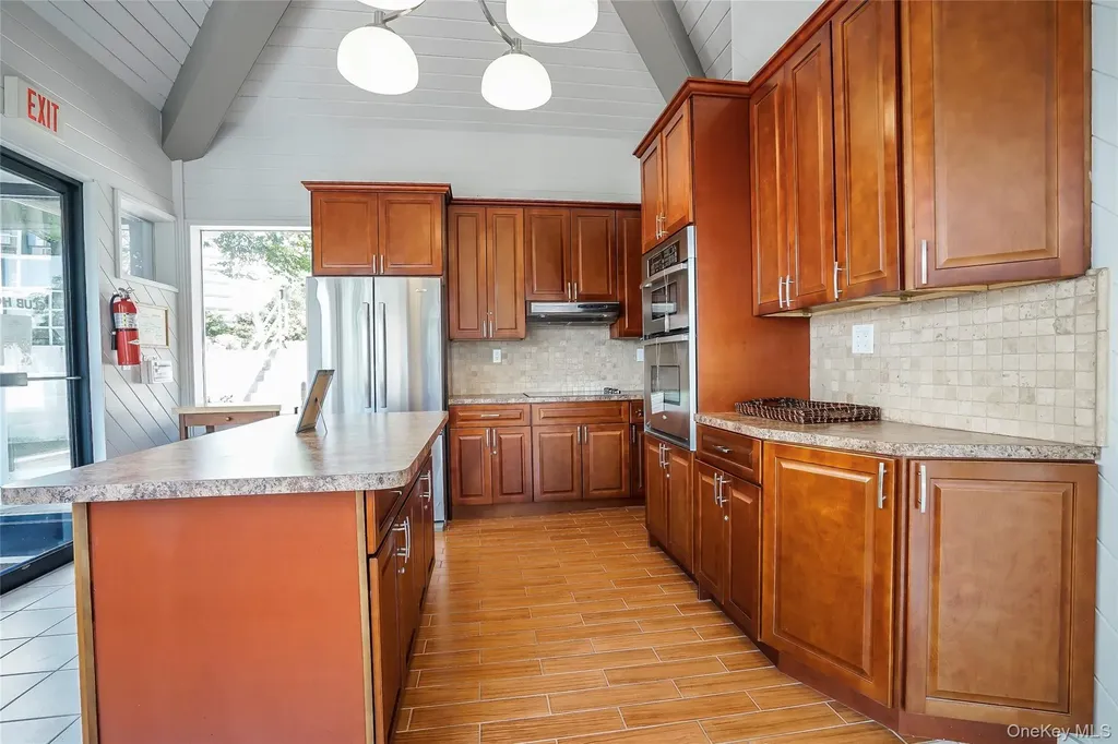 200 High Point Drive Hartsdale NY 10530