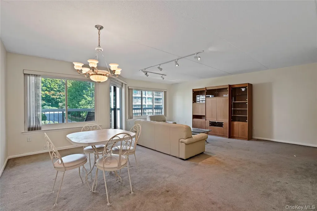 200 High Point Drive Hartsdale NY 10530