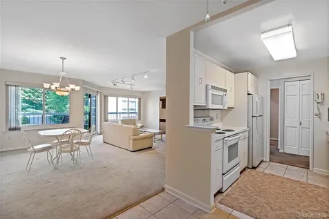 200 High Point Drive Hartsdale NY 10530