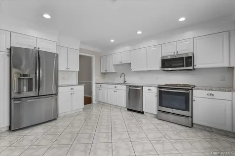 758 Heritage Hills Somers NY 10589