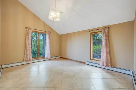 72 Jean Court Riverhead NY 11901