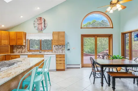 72 Jean Court Riverhead NY 11901
