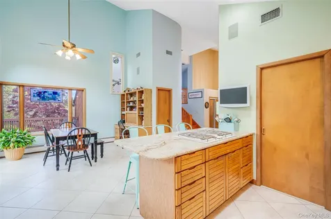 72 Jean Court Riverhead NY 11901
