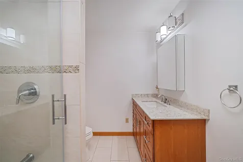 72 Jean Court Riverhead NY 11901