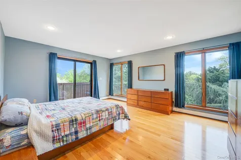 72 Jean Court Riverhead NY 11901