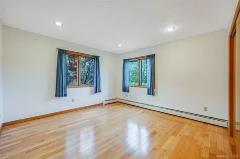 72 Jean Court Riverhead NY 11901