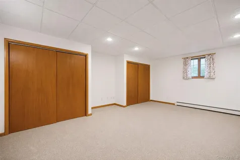 72 Jean Court Riverhead NY 11901