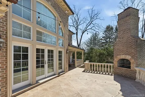 590 West Street Harrison NY 10528